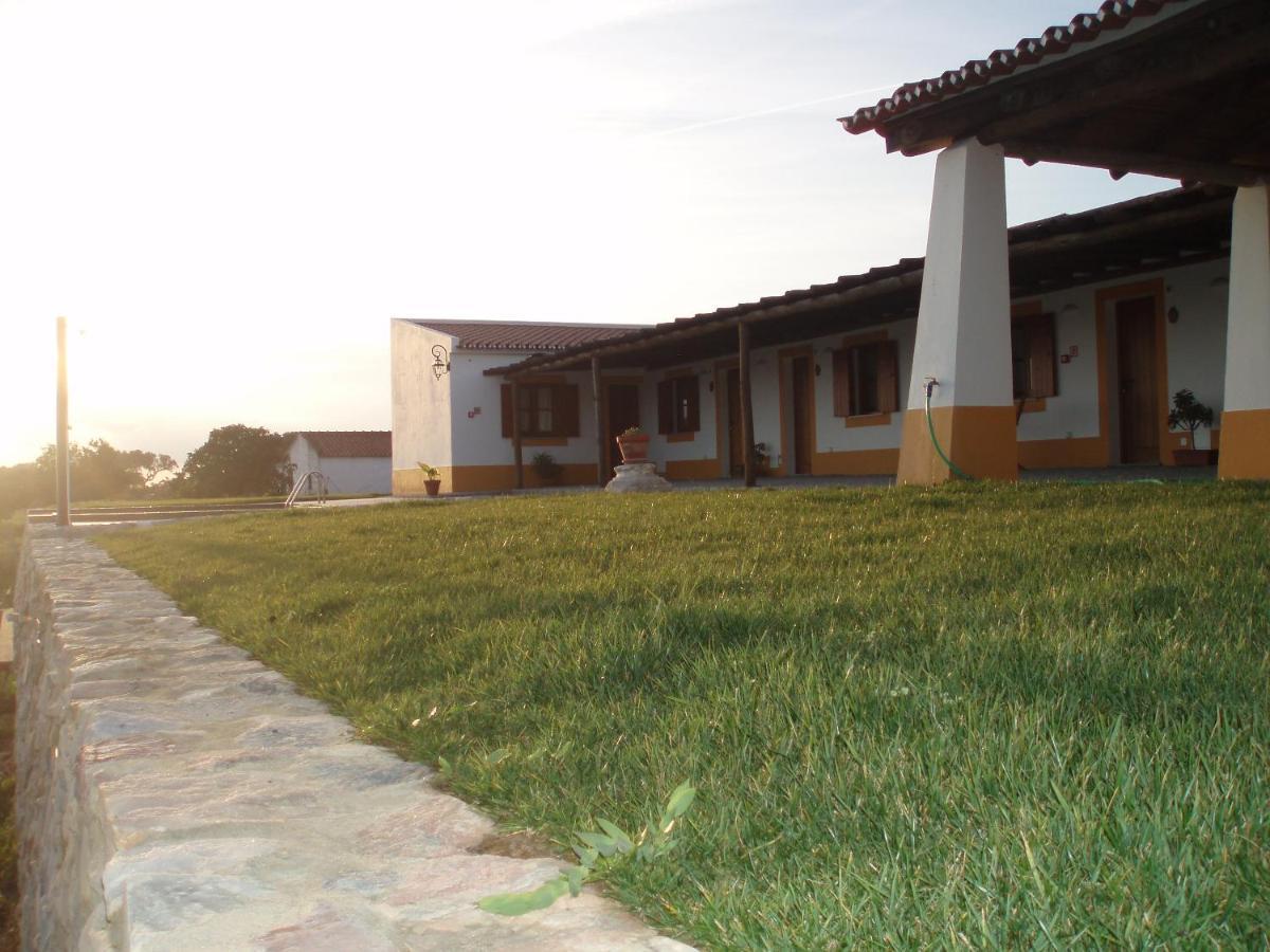 Turismo Rural Pedremoura Guest House Vila Ruiva  Екстериор снимка